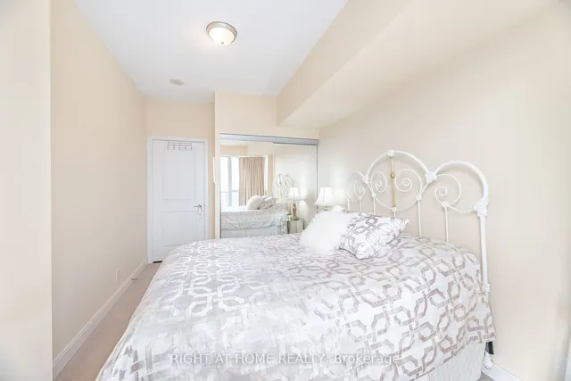 Additional image 20 of 60 Absolute Ave Unit 3301