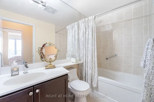 Additional image 19 of 60 Absolute Ave Unit 3301