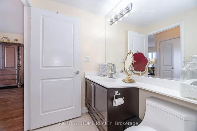 Additional image 18 of 60 Absolute Ave Unit 3301