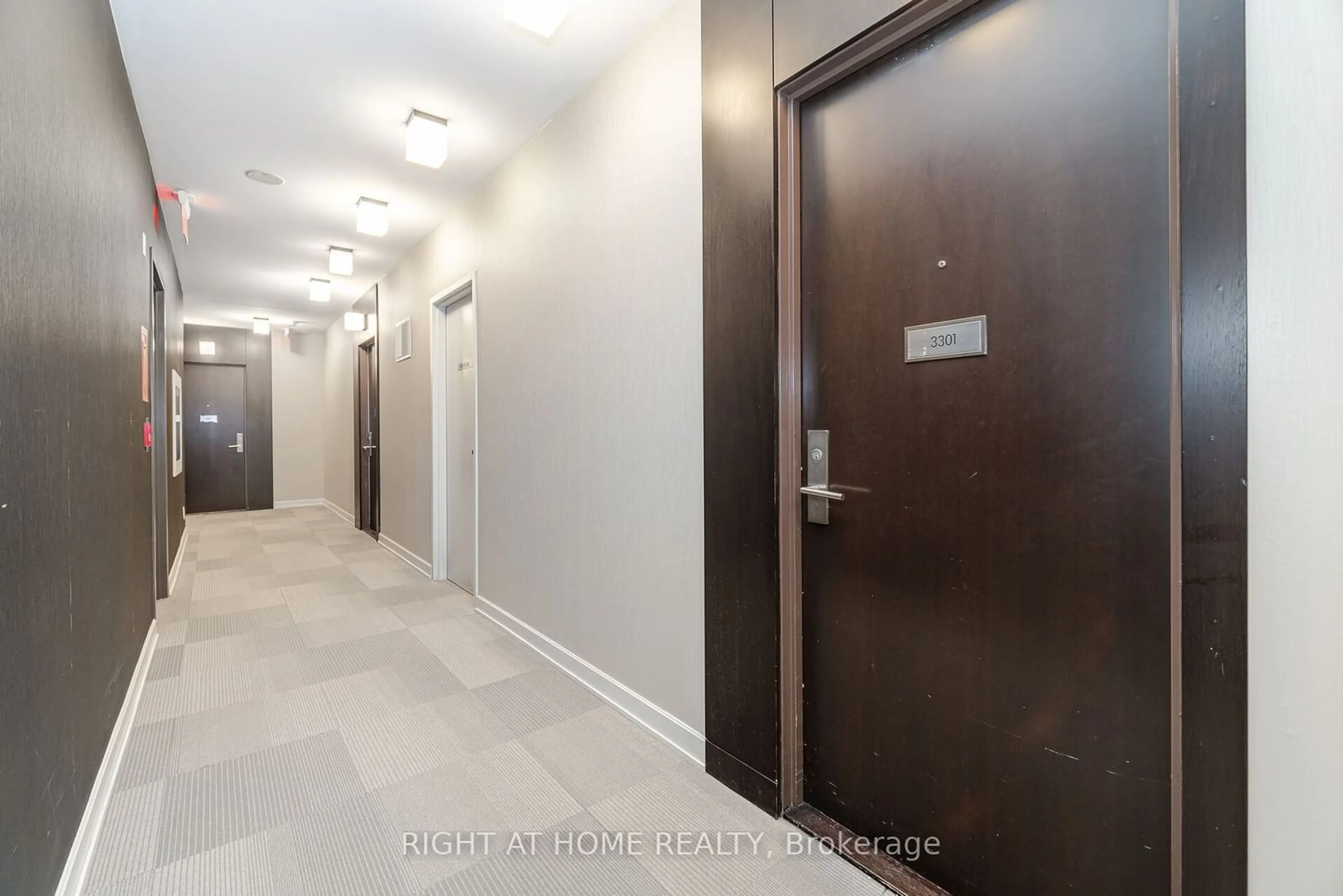 Indoor foyer for 60 Absolute Ave #3301, Mississauga Ontario L4Z 0A9