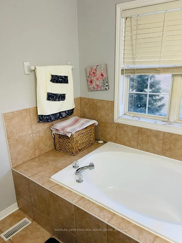Additional property image - 47 Upper Highlands Dr