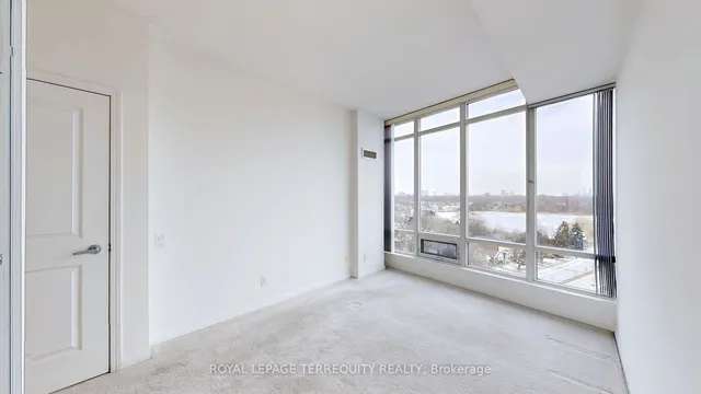 Additional property image - 15 Windermere Ave Unit 1005