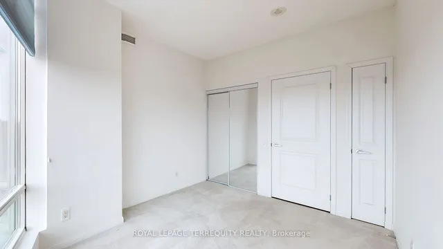 Additional property image - 15 Windermere Ave Unit 1005