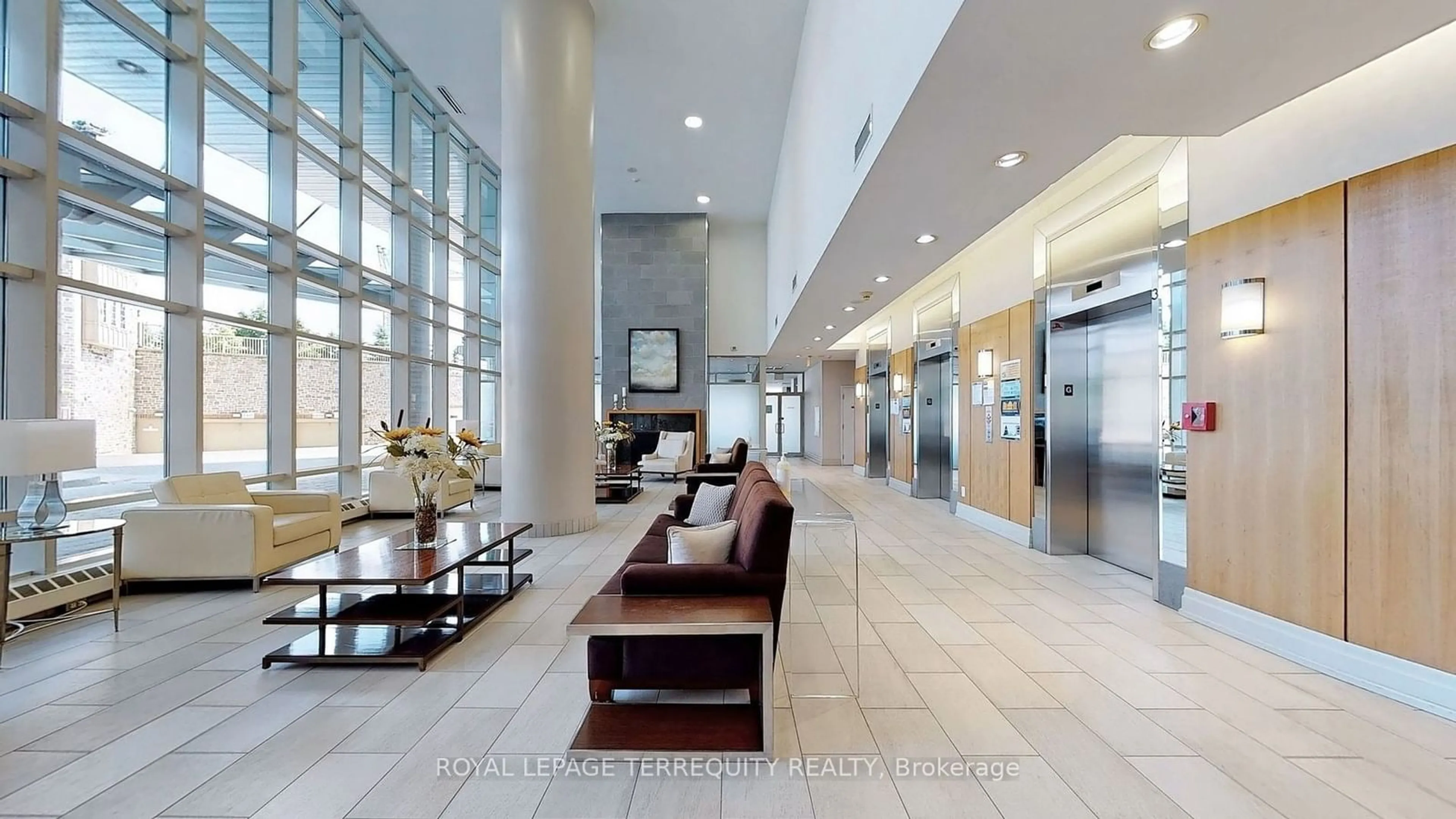 Lobby for 15 Windermere Ave #1005, Toronto Ontario M6S 5A2