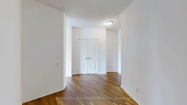 Additional property image - 15 Windermere Ave Unit 1005