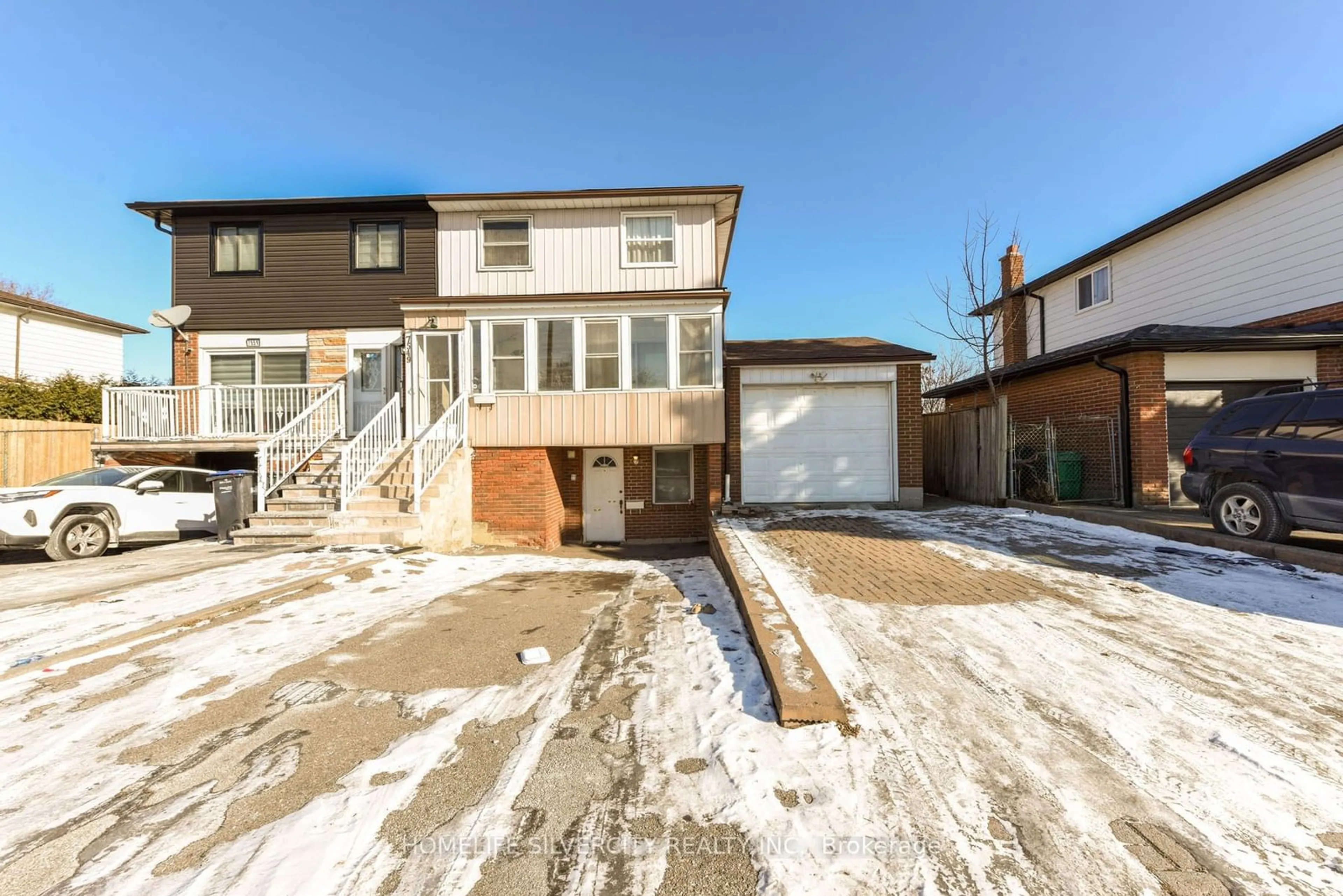 Unknown for 7549 Catalpa Rd, Mississauga Ontario L4T 2T2