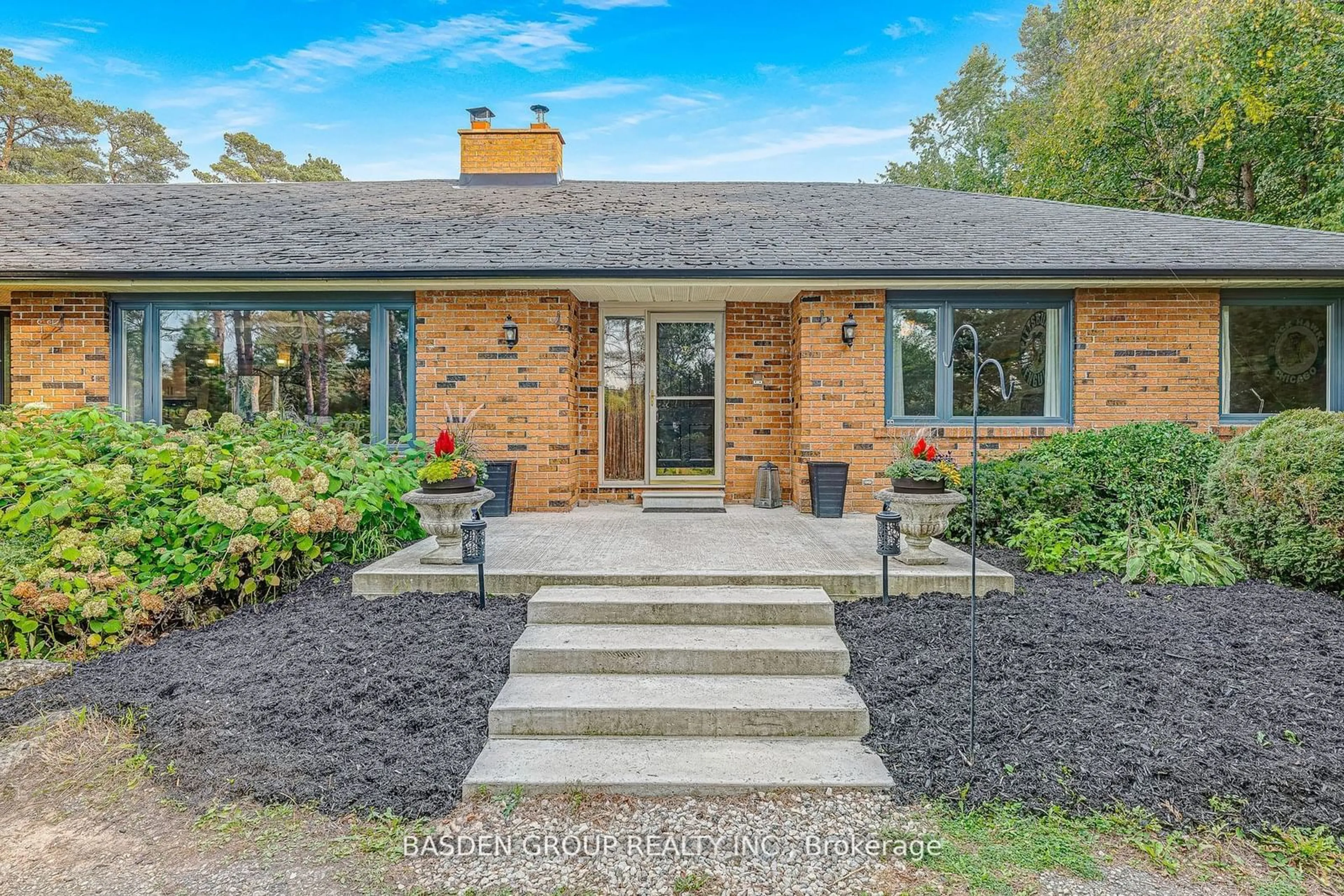 Home with brick exterior material, street for 6901 Castlederg Sdrd, Caledon Ontario L7C 0P6