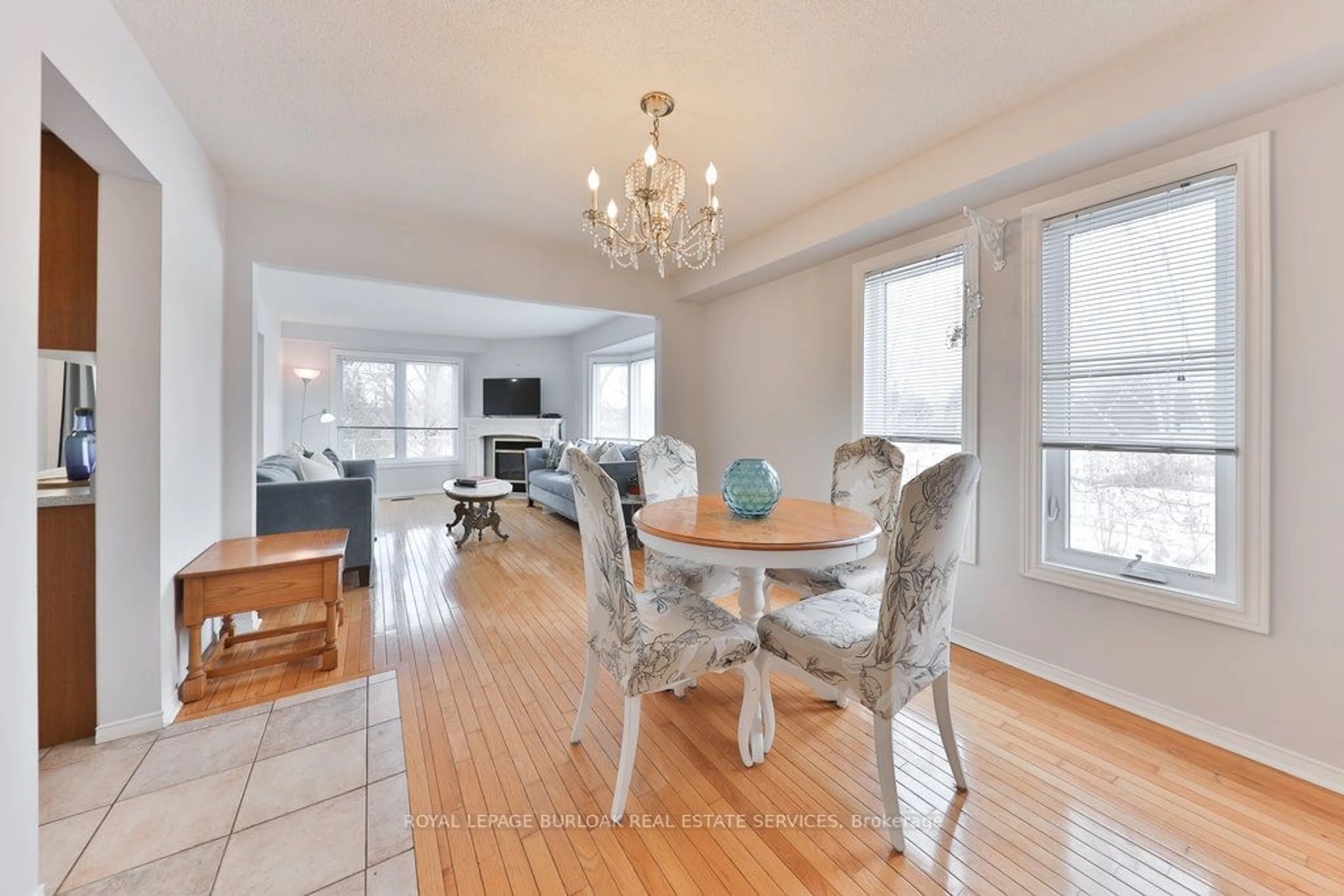 Dining room, wood/laminate floor for 2215 Cleaver Ave #17, Burlington Ontario L7M 4C5