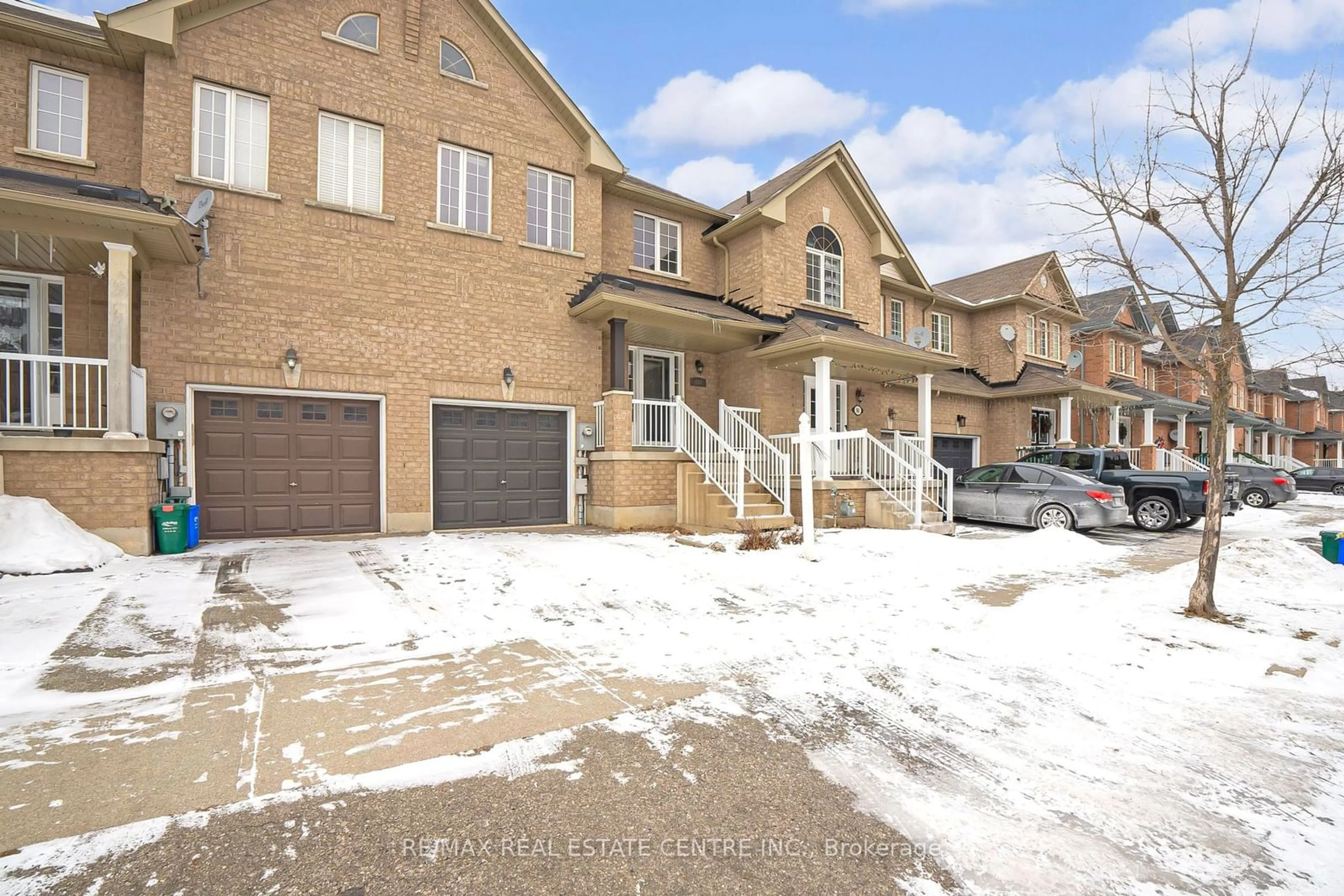 Unknown for 359 Bussel Cres, Milton Ontario L9T 0W6