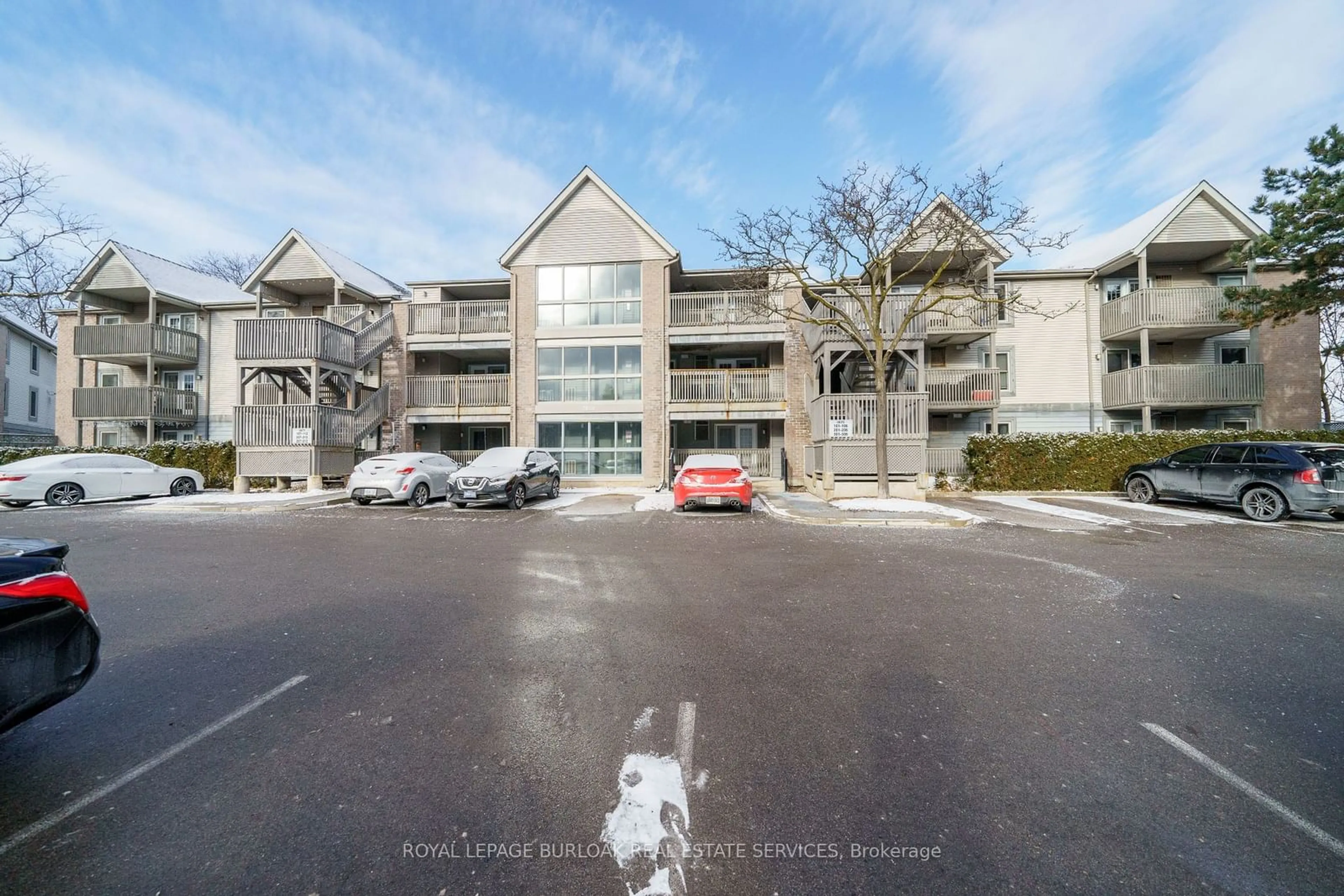 A pic from outside/outdoor area/front of a property/back of a property/a pic from drone, unknown for 2040 Cleaver Ave #310, Burlington Ontario L7M 4C4