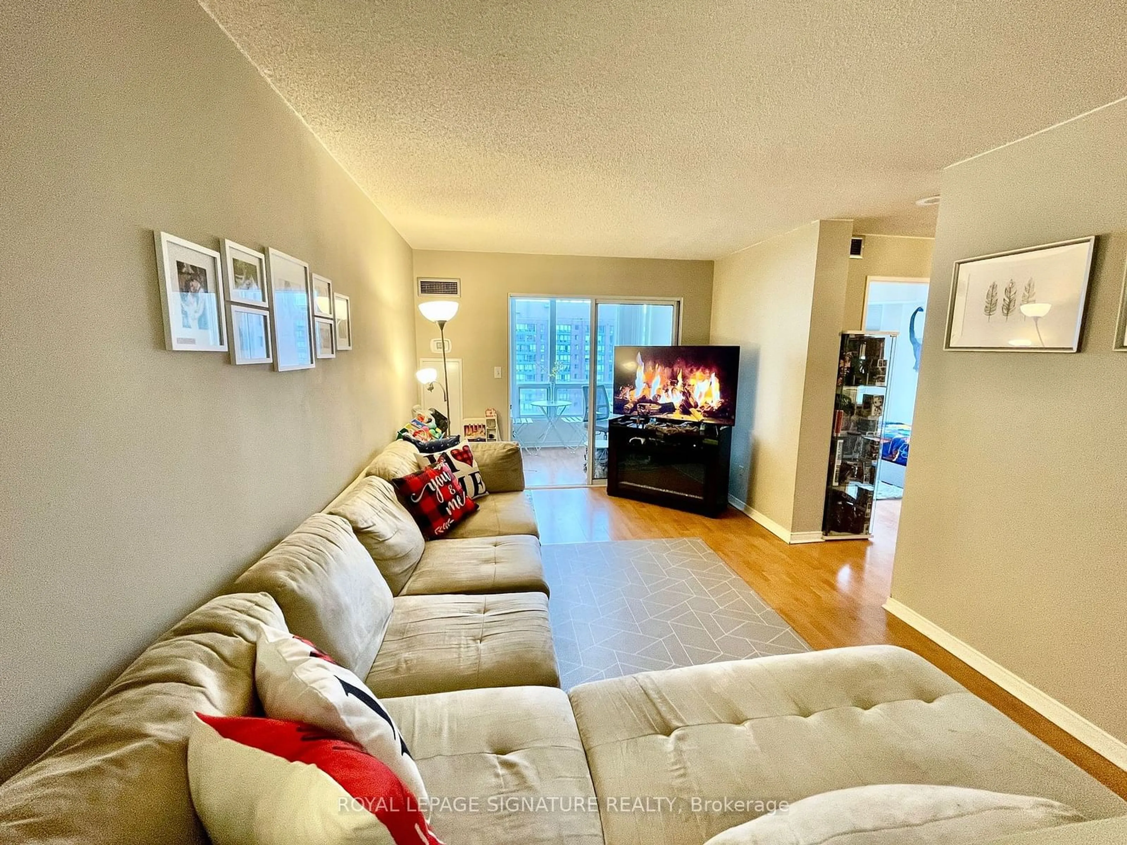 Living room with furniture, unknown for 155 Hillcrest Ave #2114, Mississauga Ontario L5B 3Z2