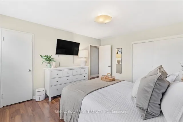 Additional property image - 2052 Courtland Dr Unit 401