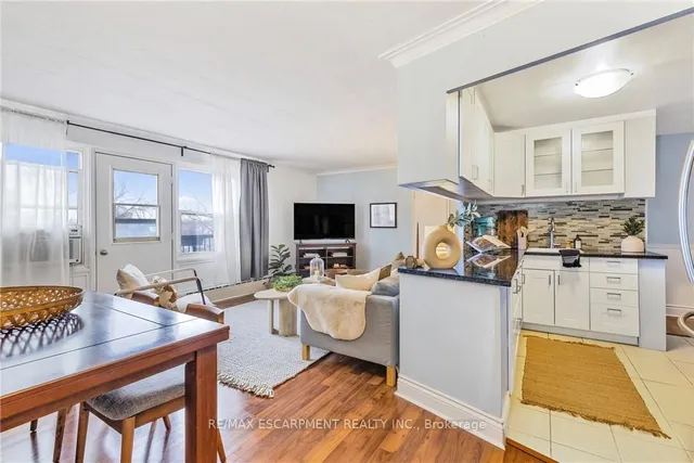 Additional property image - 2052 Courtland Dr Unit 401