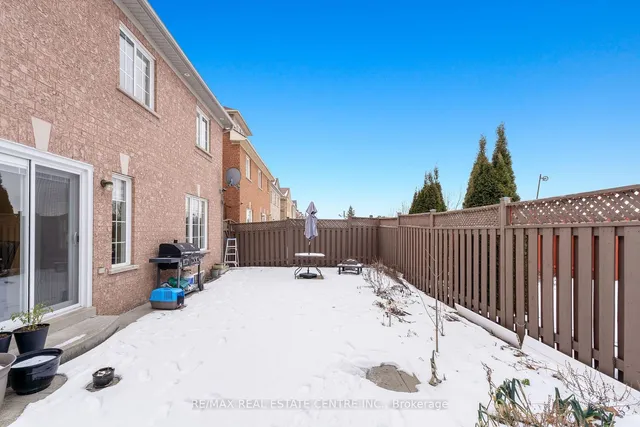Primary image of 72 Eastbrook Way