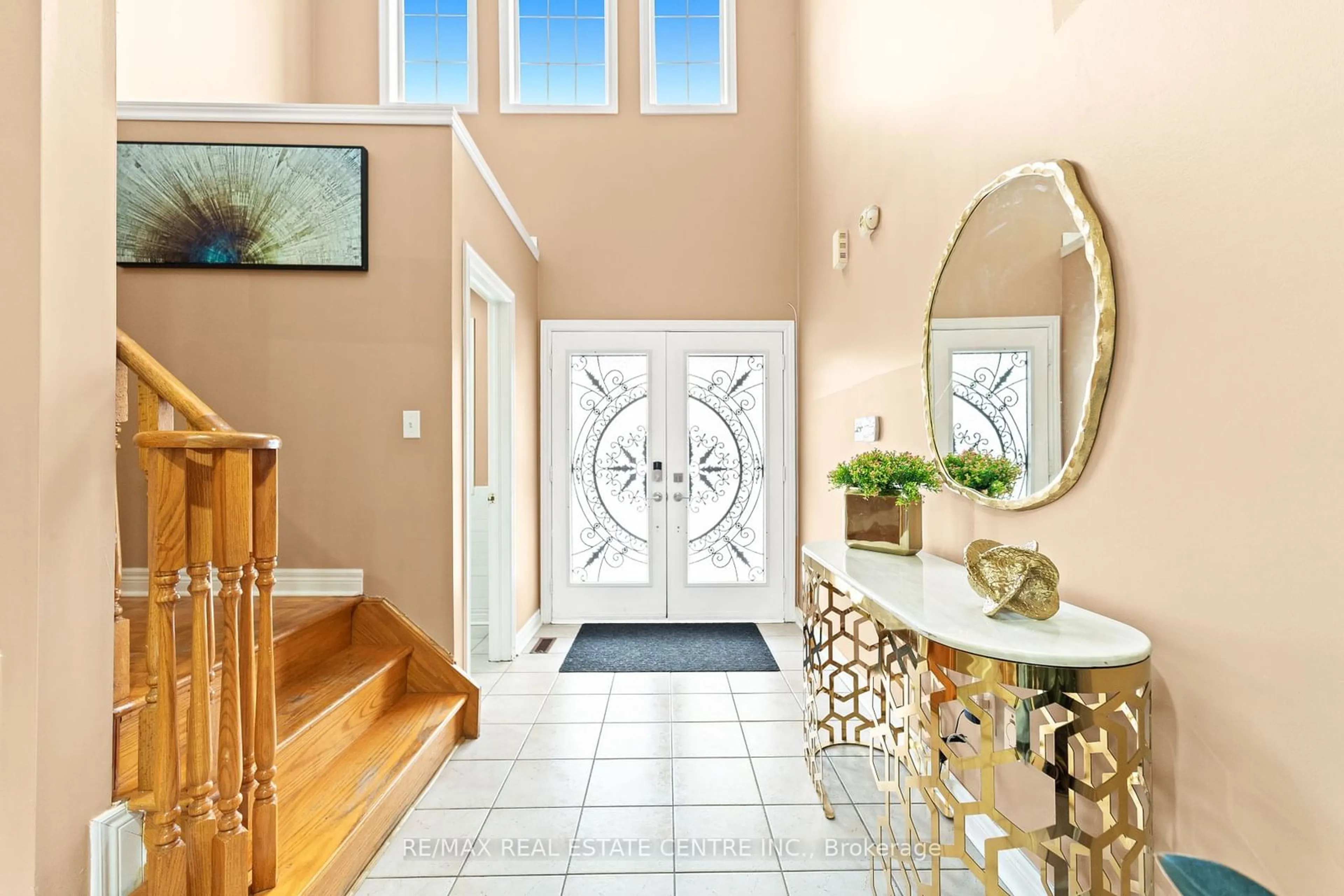 Indoor entryway for 72 Eastbrook Way, Brampton Ontario L6P 1K6