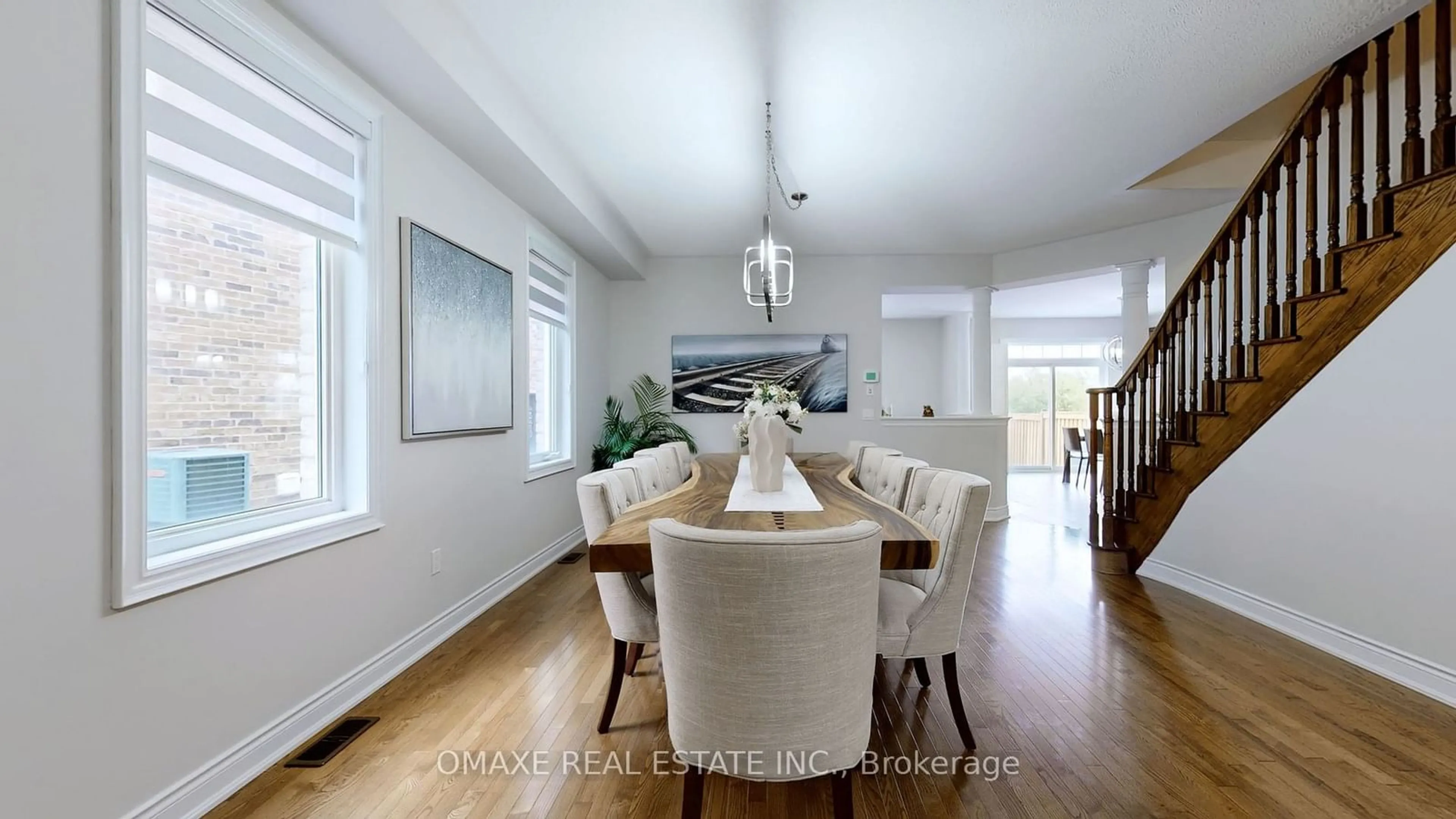 Dining room, unknown for 43 Larson Peak Rd, Caledon Ontario L7C 3P3