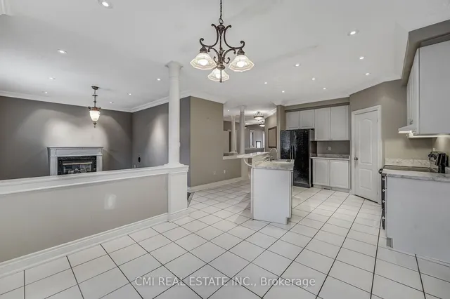 Additional property image - 54 Rockstep Crt