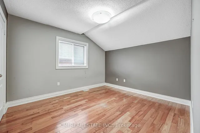 Additional property image - 54 Rockstep Crt