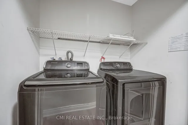 Additional property image - 54 Rockstep Crt