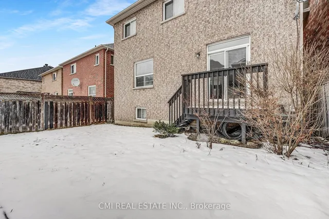 Additional property image - 54 Rockstep Crt