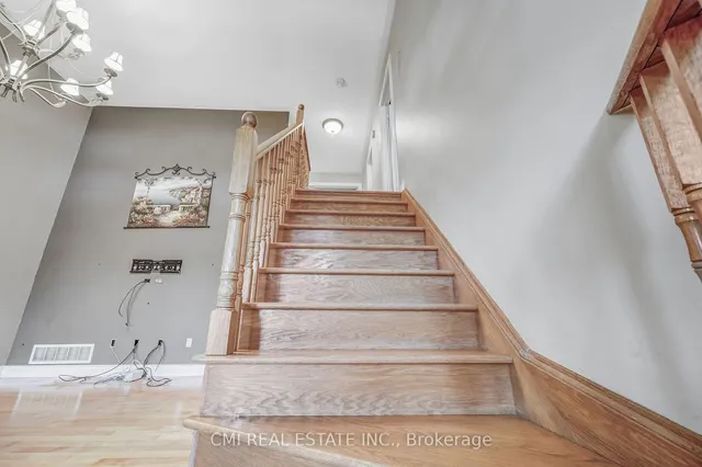 Additional property image - 54 Rockstep Crt
