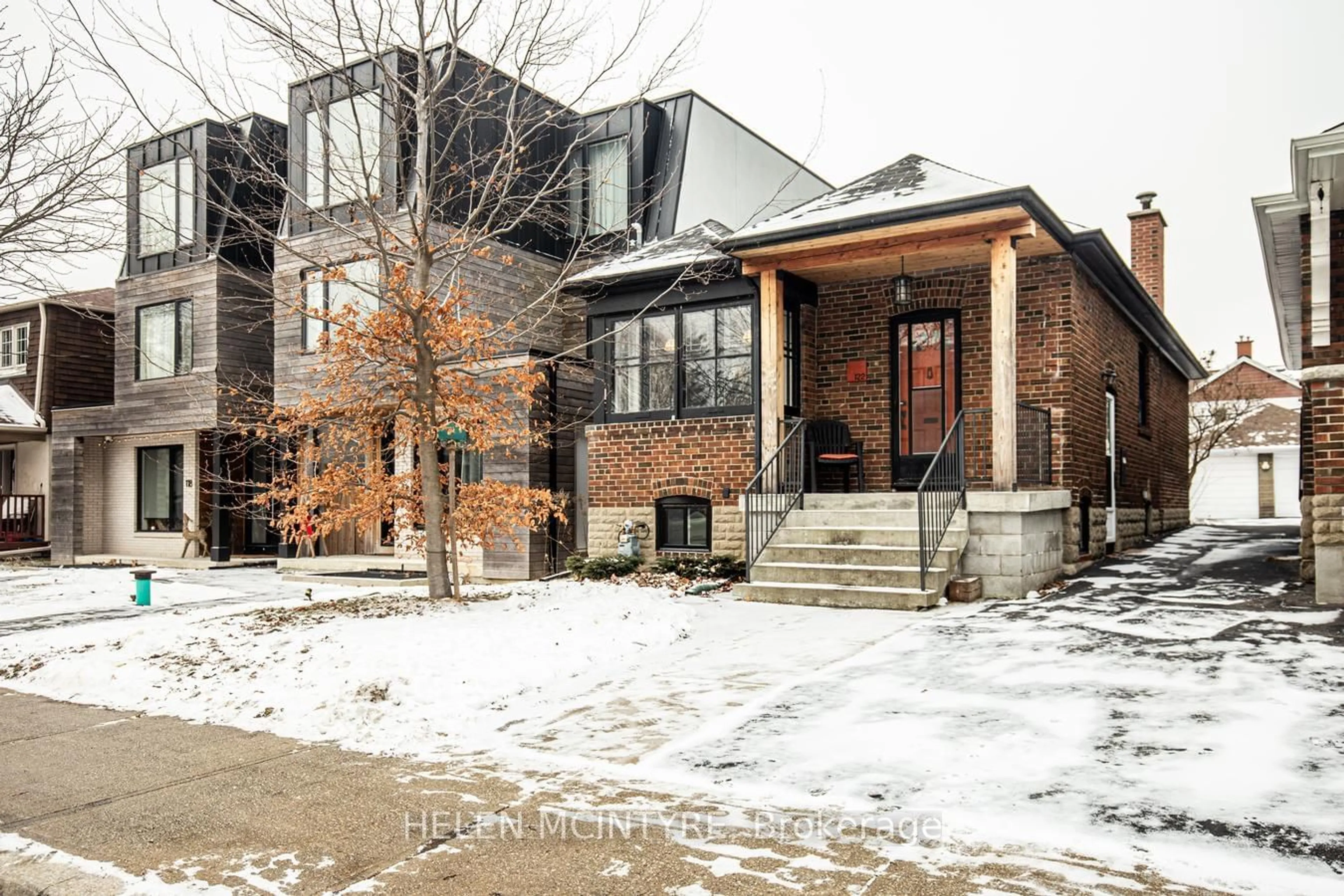 Home with brick exterior material, street for 122 Fourth St, Toronto Ontario M8V 2Y7