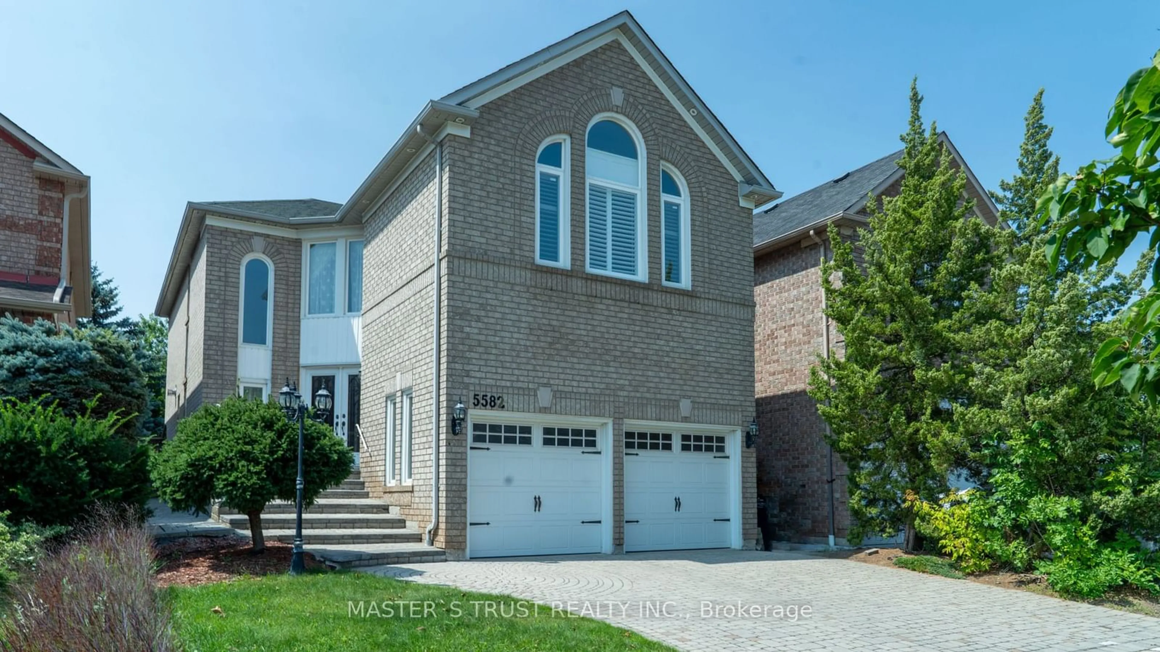 Home with brick exterior material, street for 5582 Mcfarren Blvd, Mississauga Ontario L5M 5X8