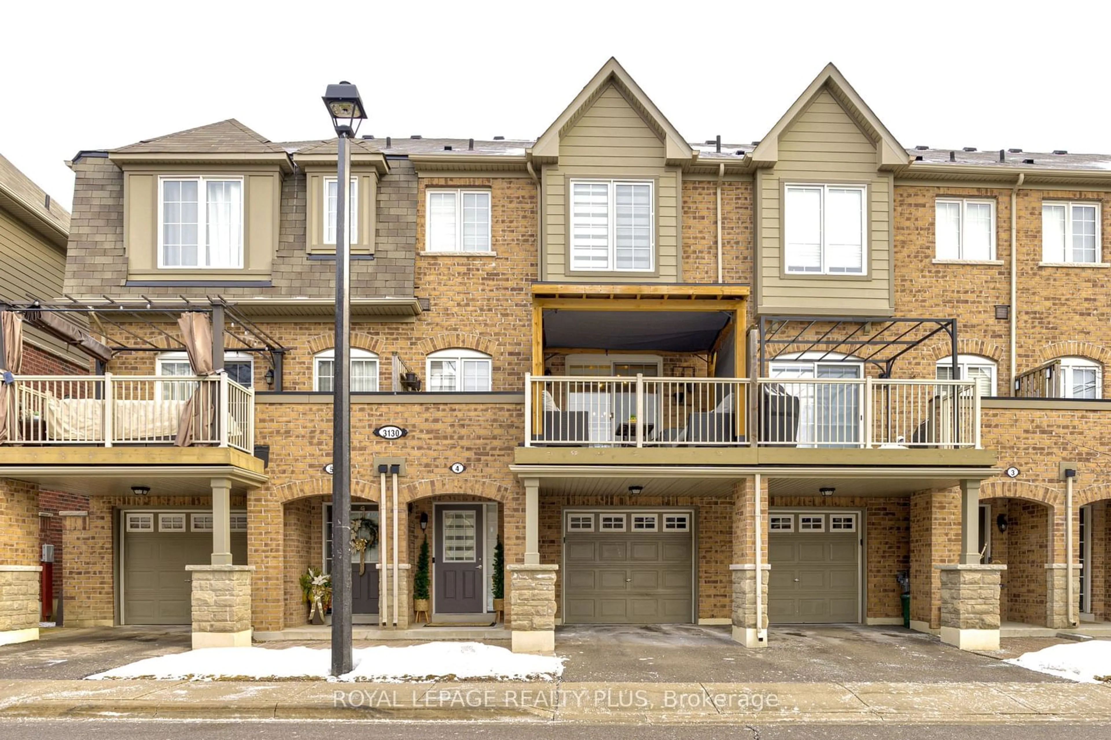 Home with brick exterior material, street for 3130 Boxford Cres #4, Mississauga Ontario L5M 0P4