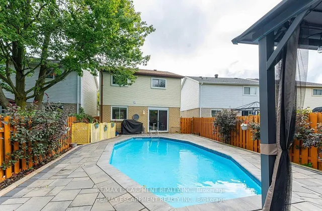 Additional property image - 2323 Glastonbury Rd