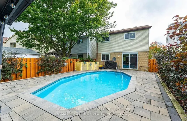 Additional property image - 2323 Glastonbury Rd