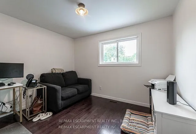 Additional property image - 2323 Glastonbury Rd