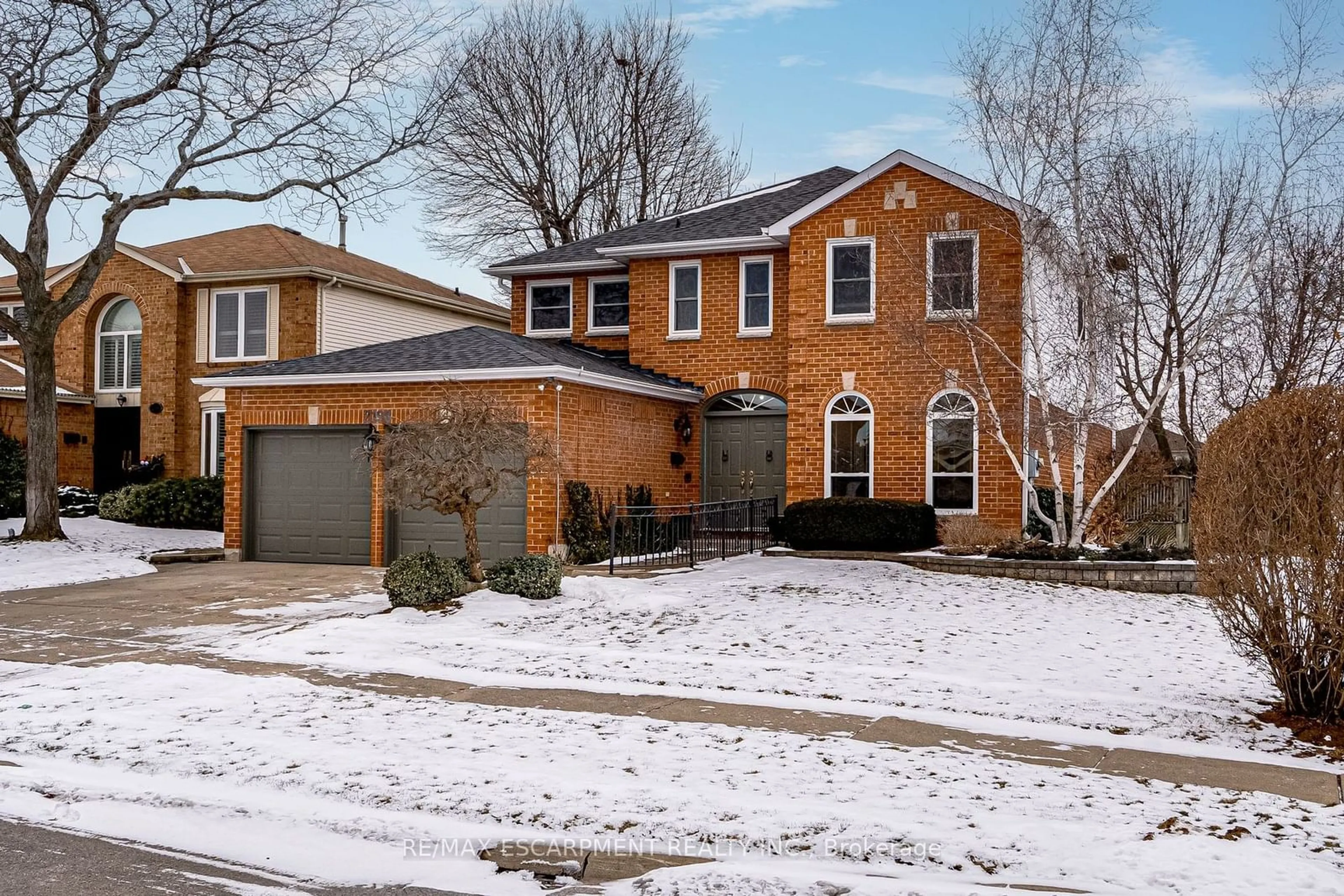 Home with brick exterior material, street for 2198 Charnwood Dr, Burlington Ontario L7M 2X1