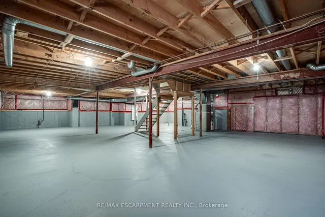 Additional property image - 2198 Charnwood Dr