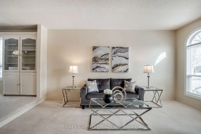 Additional property image - 2198 Charnwood Dr