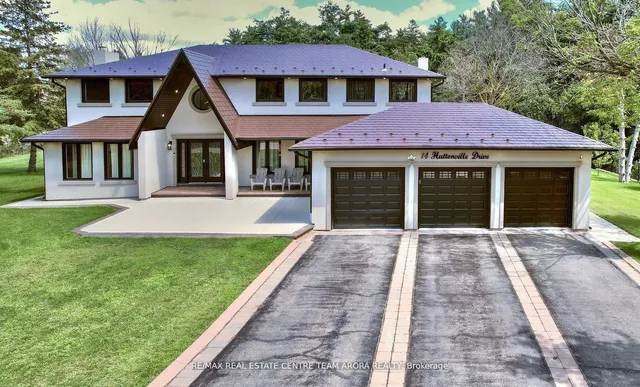 Primary image of 14 Huttonville Dr