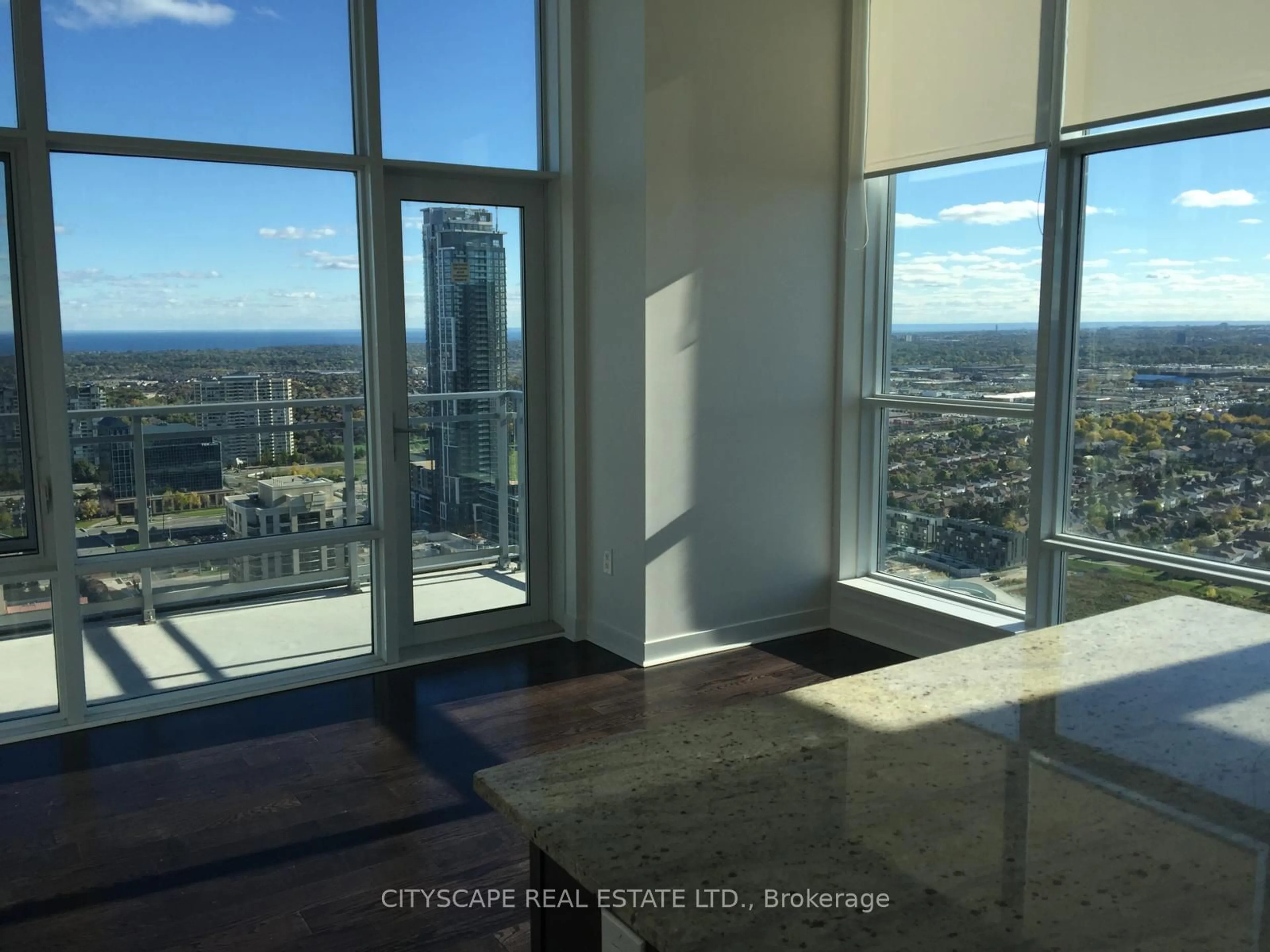 Indoor foyer for 360 Square One Dr #3205, Mississauga Ontario L5B 0G7