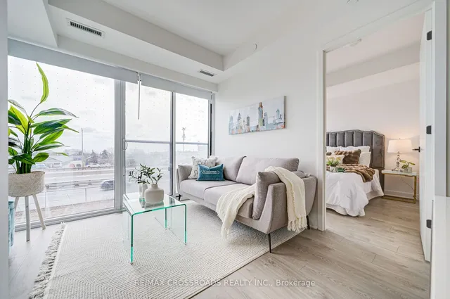 Additional property image - 36 Zorra St Unit 209