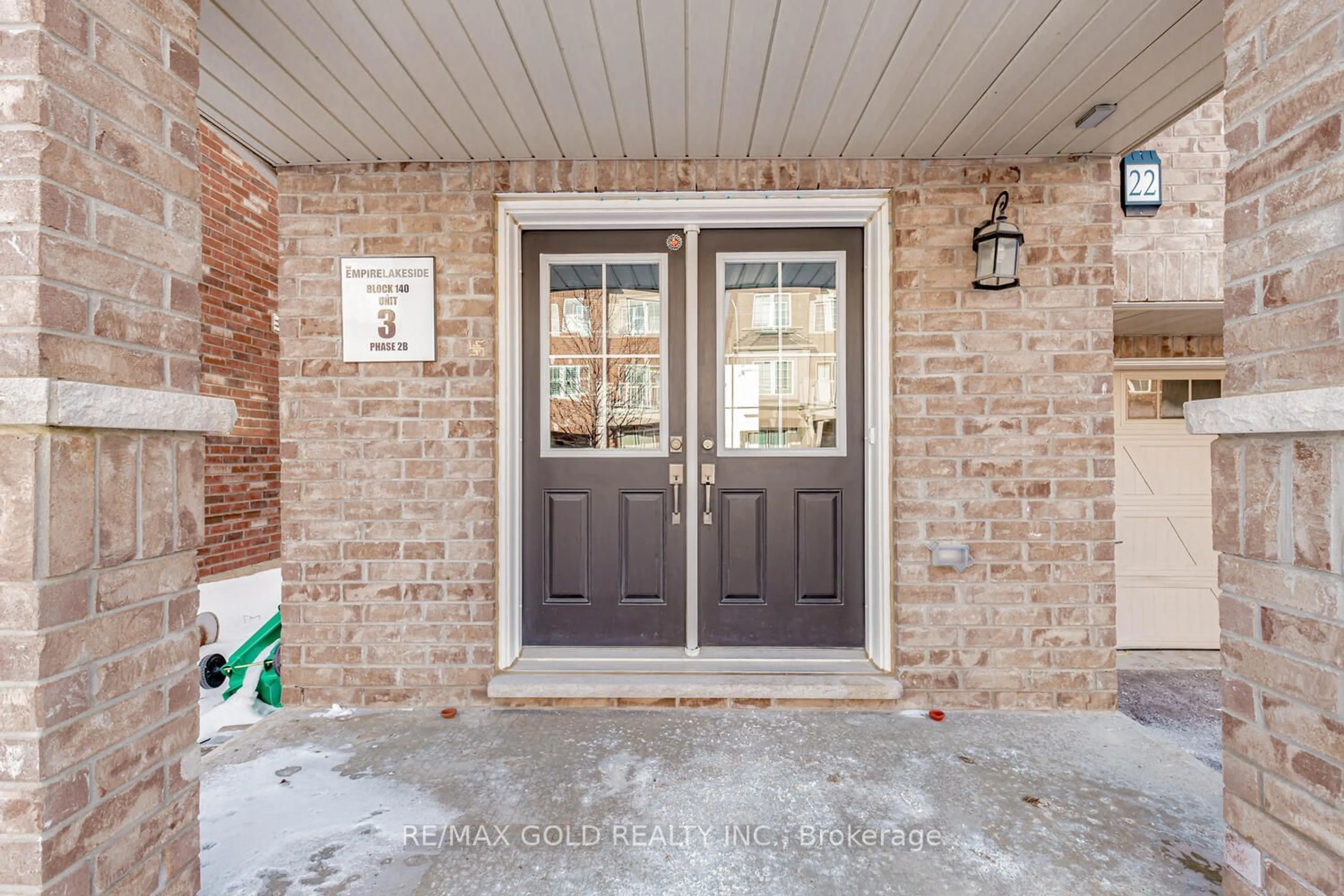 Indoor entryway for 22 Francesco St, Brampton Ontario L7A 4N6