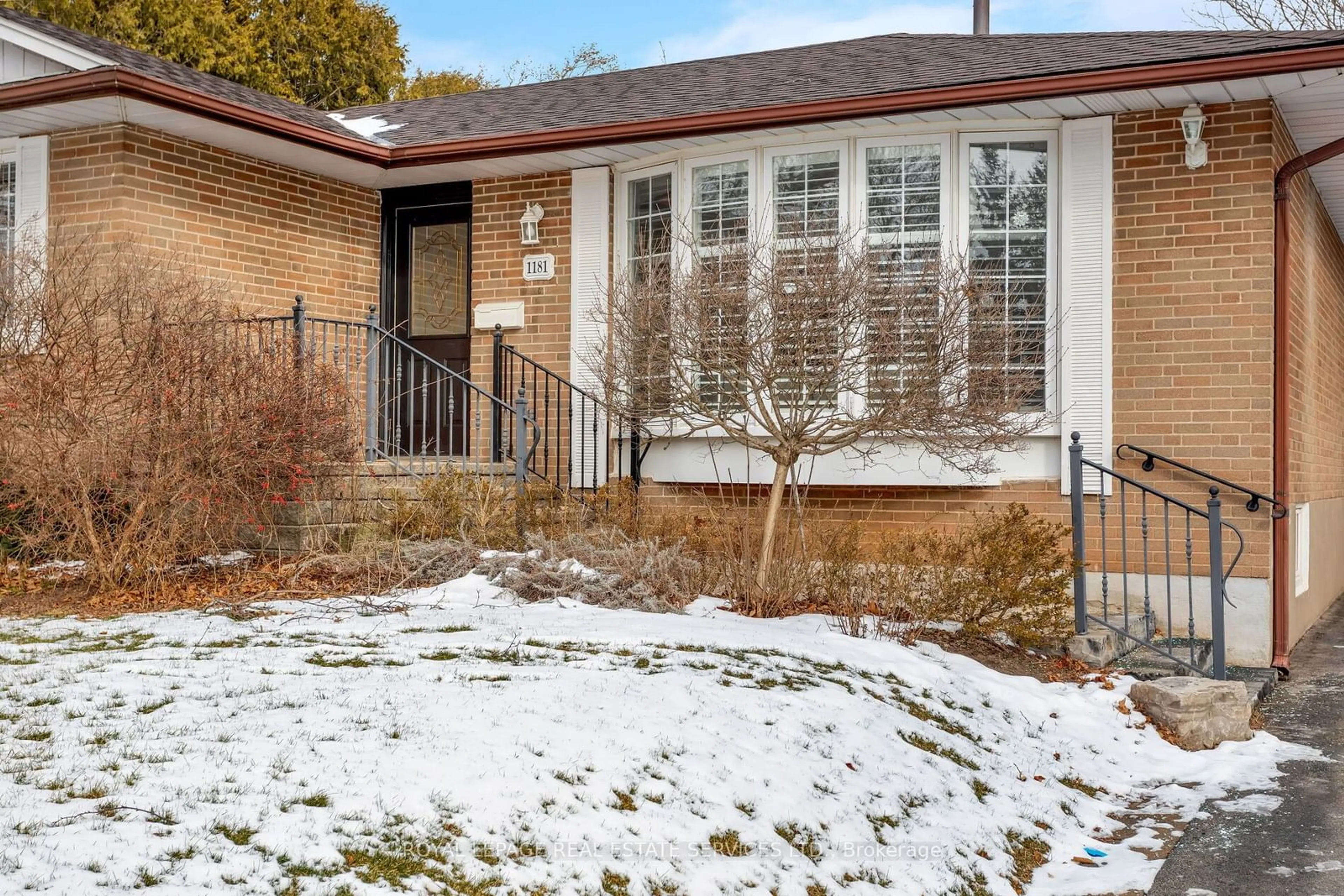 Home with brick exterior material, street for 1181 Newton Rd, Oakville Ontario L6H 2A1