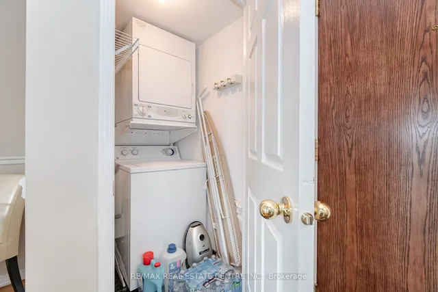 Additional image 16 of 17 Michael Power Pl Unit 606