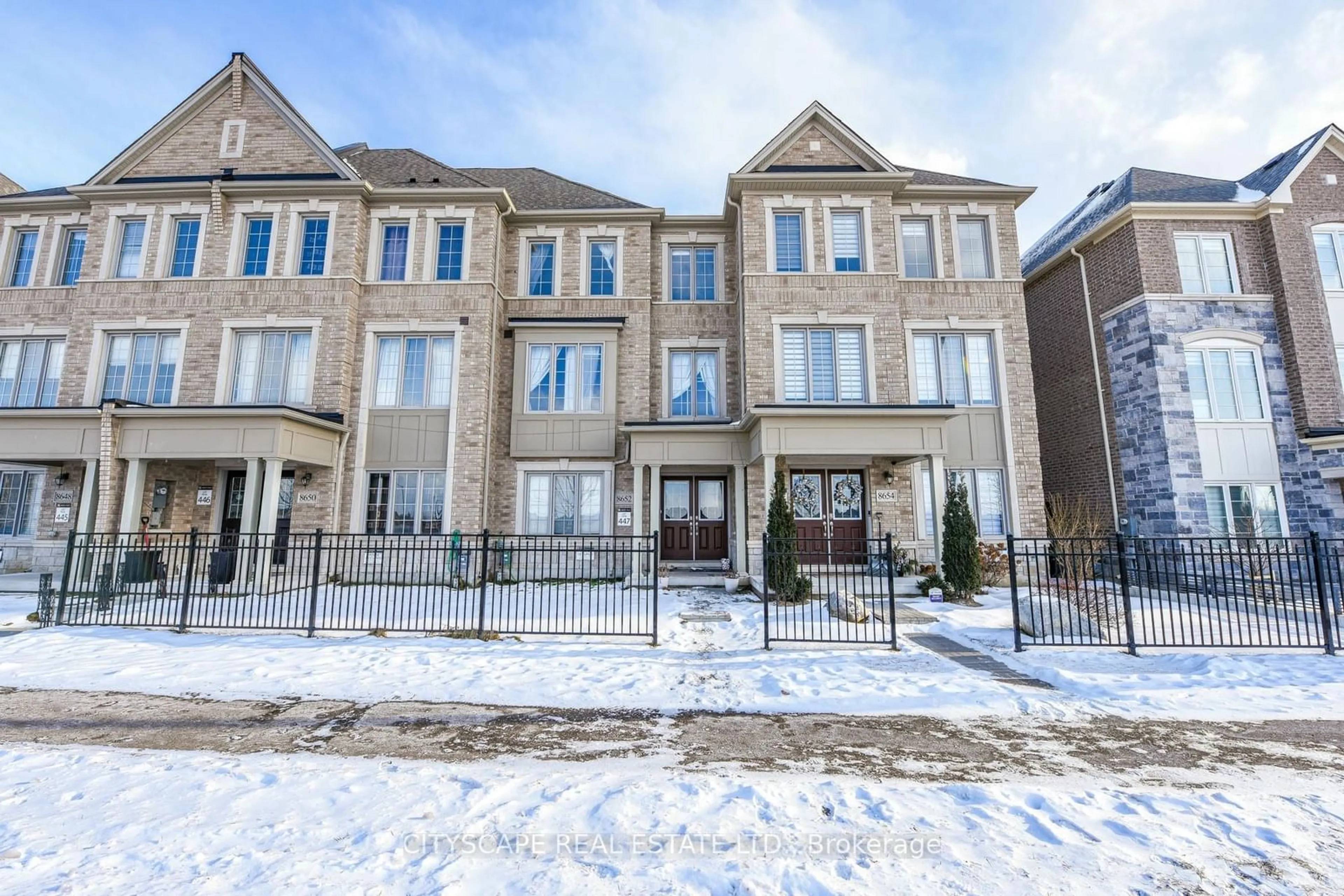 Unknown for 8652 Financial Dr, Brampton Ontario L6Y 6G5