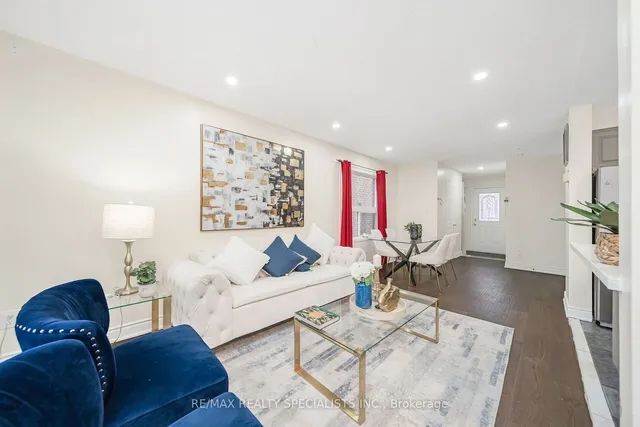 Additional property image - 72 Ridgefield Crt