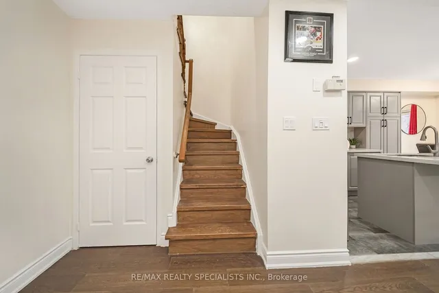 Additional property image - 72 Ridgefield Crt