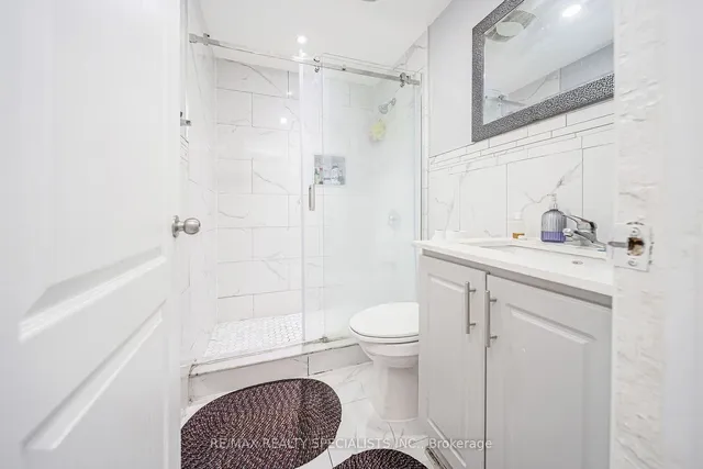 Additional property image - 72 Ridgefield Crt
