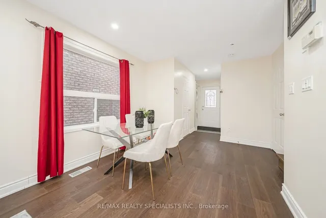 Additional property image - 72 Ridgefield Crt