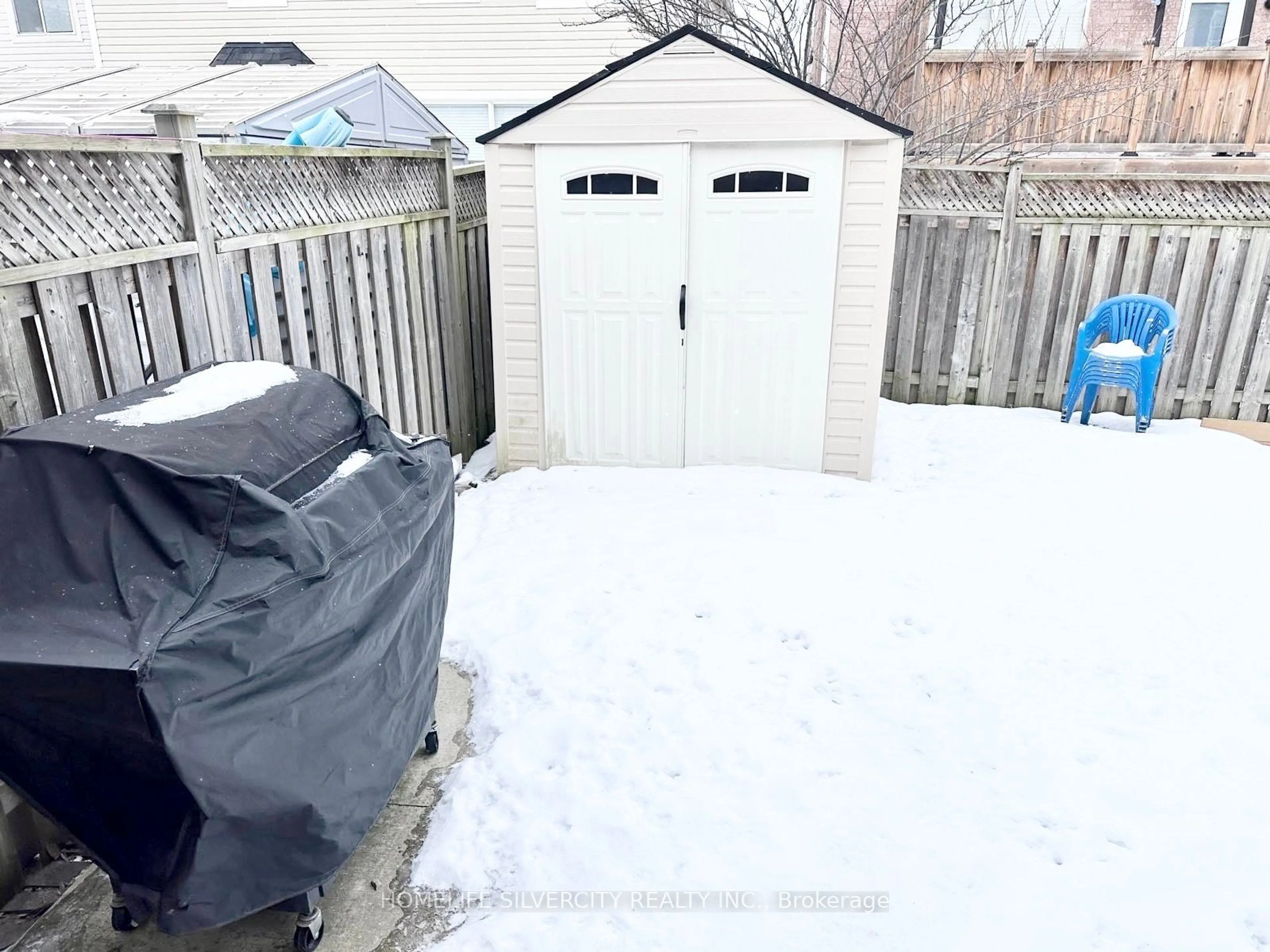 Shed for 36 Bonavista Dr, Brampton Ontario L6X 0N2