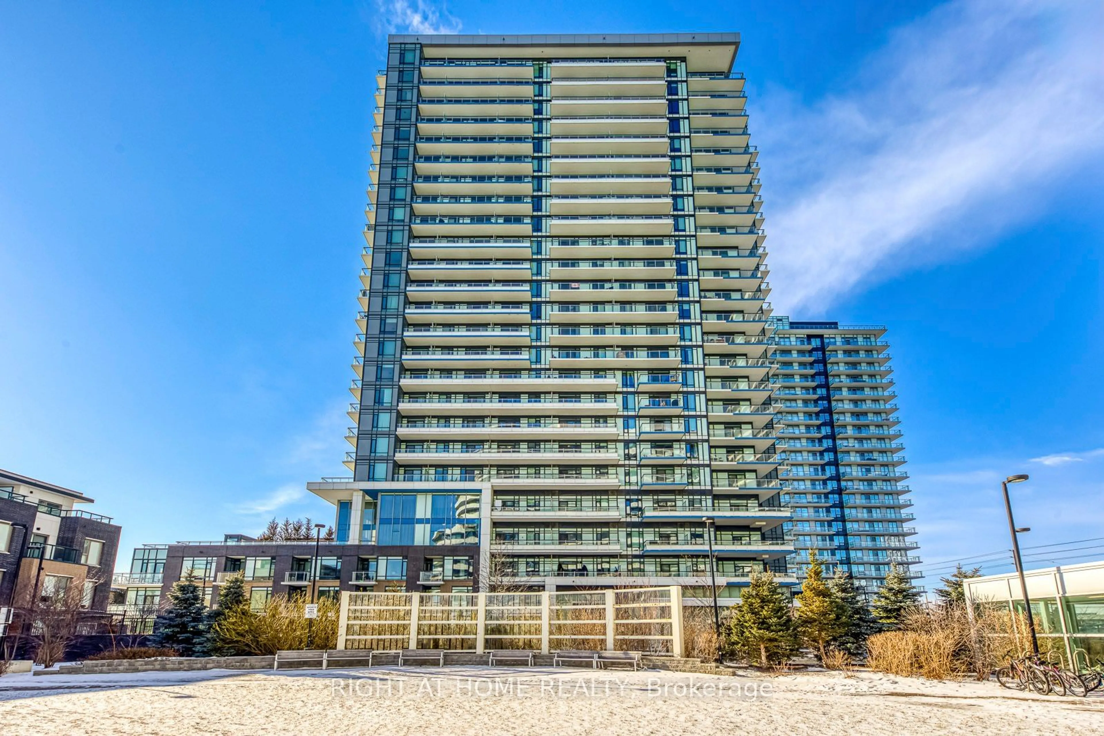 Unknown for 2560 Eglinton Ave #610, Mississauga Ontario L5M 0Y3