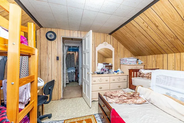 Additional property image - 3130 Merritt Ave