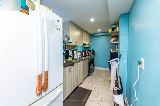 Additional property image - 3130 Merritt Ave