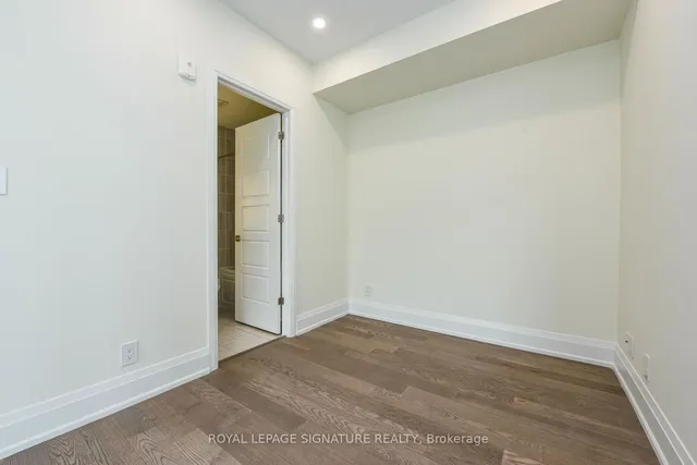 Additional property image - 3028 Creekshore Common Unit 211
